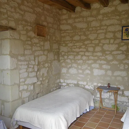 Les Caves * Ambillou-Château